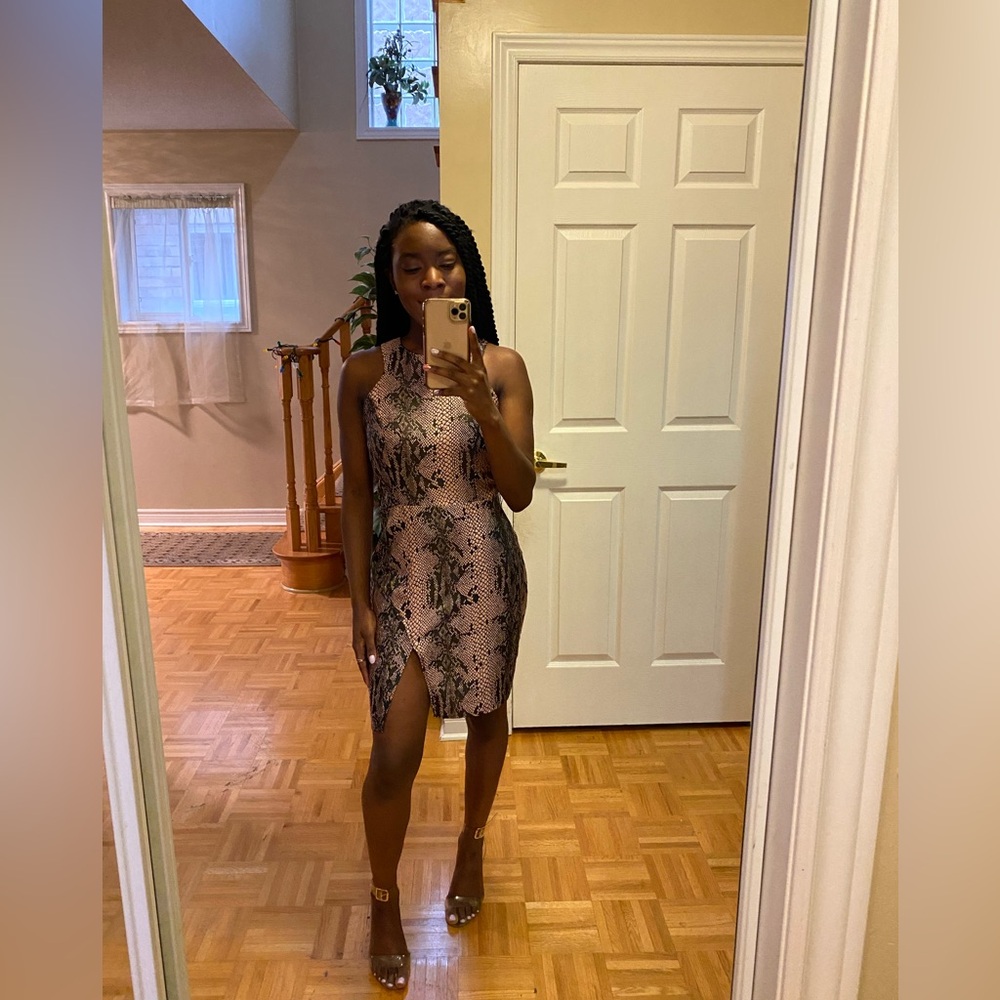 Missguided Rose Gold Black Snakeskin
Jacquard Dress